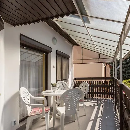 Bed & Breakfast Anna Vendeghaz 2*