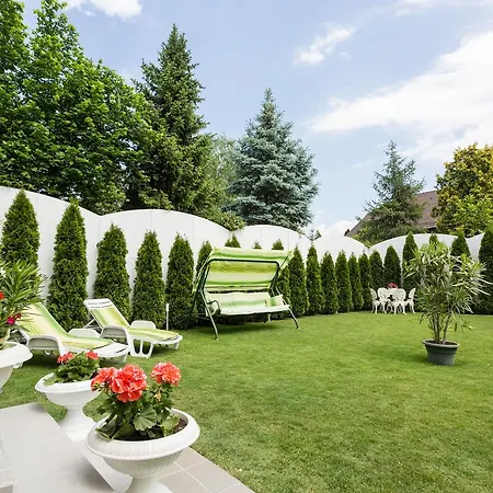Anna Vendeghaz Bed & Breakfast 2*