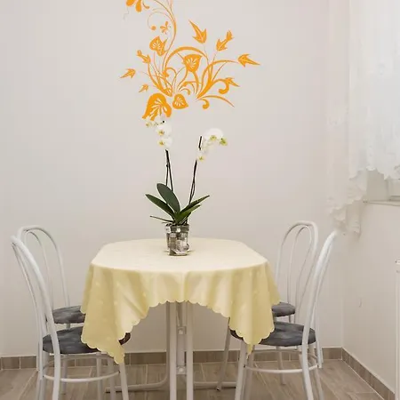 Anna Vendeghaz Bed & Breakfast